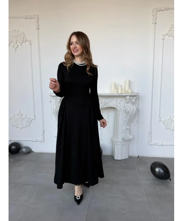 Yanları Büzgülü Bisiklet Yaka Uzun Kollu Scuba Siyah Elbise