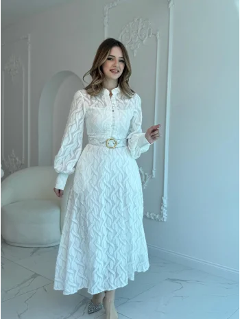 Jakarlı Kemer Detaylı Tam Boy Ekru Elbise