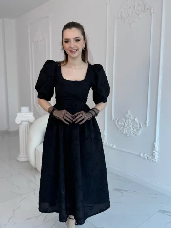 Balon Kollu Brode Elbise Siyah