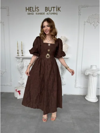 Gold Güneş Düğmeli Kabartma Dokulu Balon Kahve Elbise