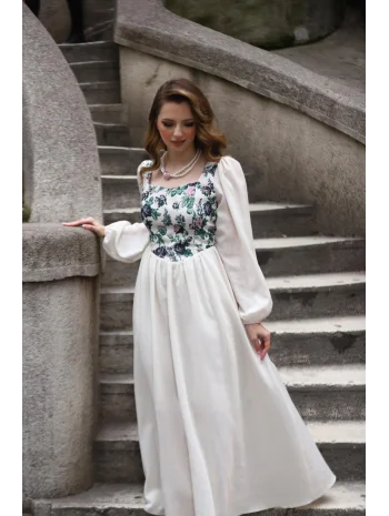 Korse Görünümlü Çiçek Desenli Krem Balon Kollu Elbise