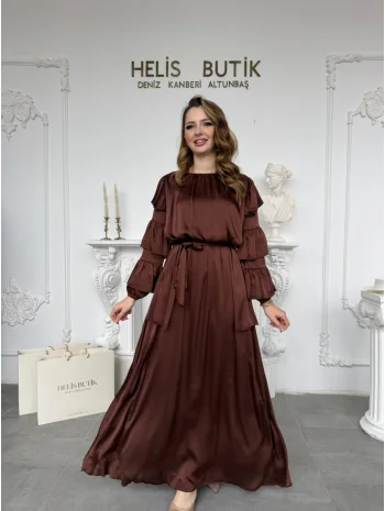 Katlı Volan Kollu Kuşaklı Kahve Maxi Boy Kahve Elbise