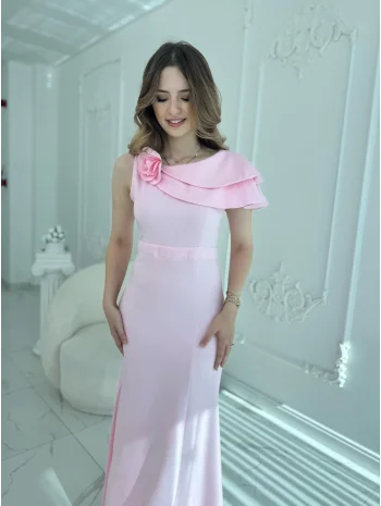 Asimetrik Volan Detaylı Pembe Tek Omuzlu Abiye Elbise