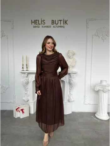 Bağlama Detaylı Simli Işıltılı Kahve Elbise