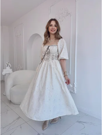 Bej Dantel Detaylı Brode Elbise