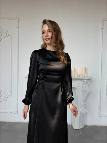 Bel Bağcık Detaylı Siyah Saten Elbise