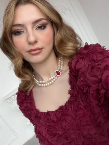 Bordo taşlı iki sıra inci kolye