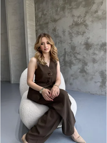 ÇİÇEK DÜĞME DETAYLI VİZON YELEK PANTOLON TAKIM