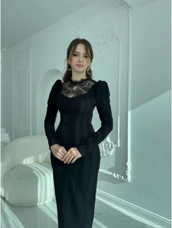 Feminen Dantel Detaylı Uzun Kollu Siyah Elbise