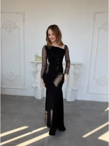 Işıltılı Tül Kollu Drapeli Uzun Abiye Siyah Elbise