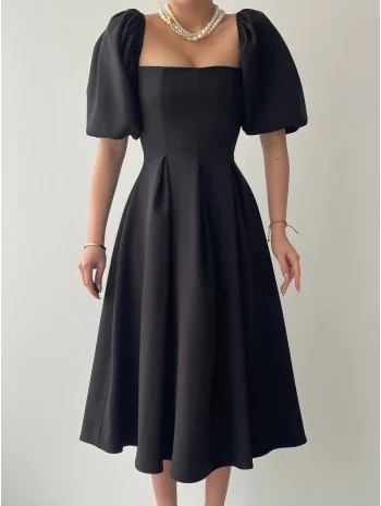 Kare Yaka Balon Kol Çan Etekli Siyah Elbise