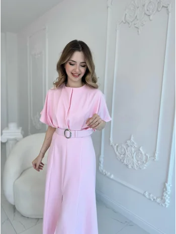 Kemer Detaylı Yırtmaçlı Pliseli Maxi Boy Pembe Elbise