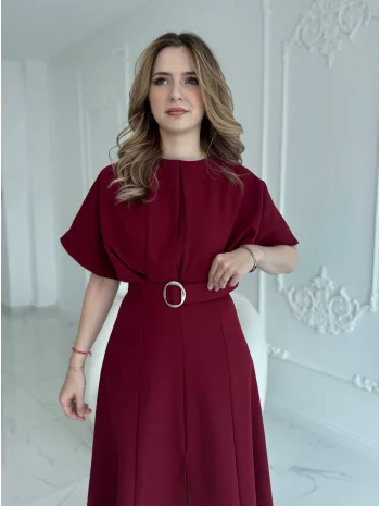 Kemer Detaylı Yırtmaçlı Pliseli Maxi Boy Bordo Elbise