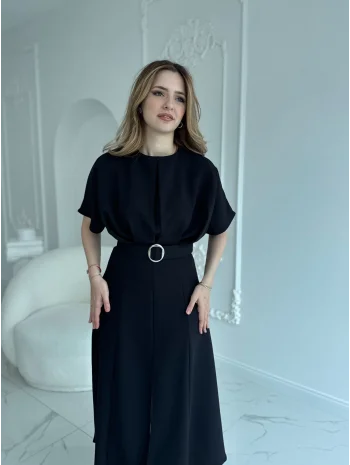 Kemer Detaylı Yırtmaçlı Pliseli Maxi Boy Siyah Elbise