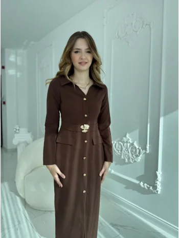 Modern Tasarım Altın Düğme Detaylı Kemerli Kahve Elbise