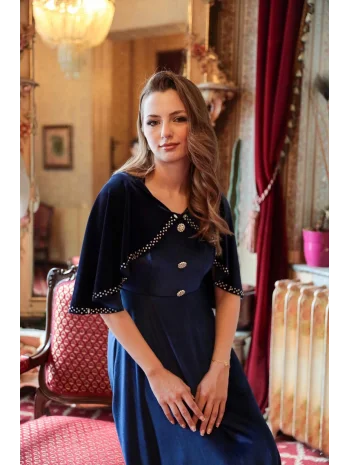 Pelerin Detaylı Taş Düğmeli Lacivert Kadife Elbise