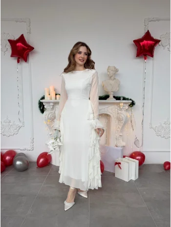 Uzun Kollu Fırfır Detaylı Beyaz Şifon Maxi Elbise