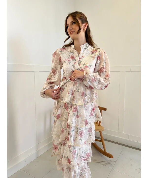 Nakış İşlemeli Pudra Kat Kat Volanlı Elbise