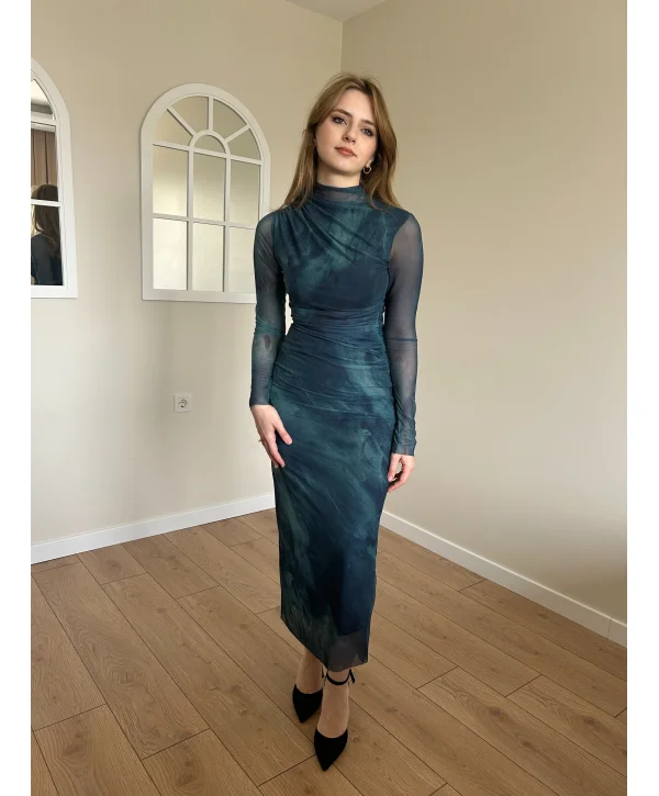 Mavi Dalgalı Tül Elbise