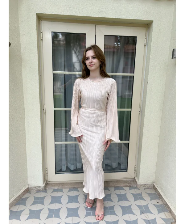 İspanyol Kol Tam Boy Piliseli Bej Elbise