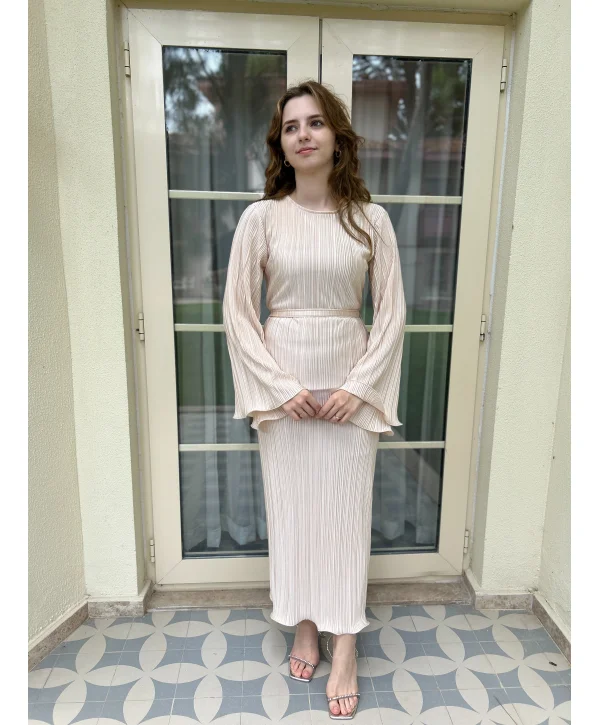 İspanyol Kol Tam Boy Piliseli Bej Elbise