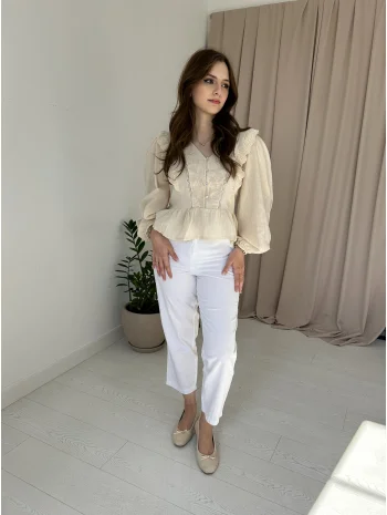 Beyaz kemerli keten pantolon
