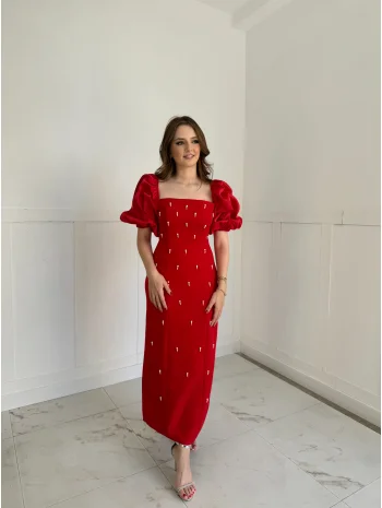Kare Yaka Maxi Boy Taş Detaylı PERA Kırmızı Elbise