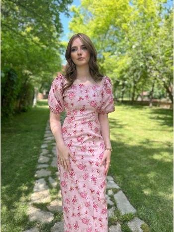 Pembe Çiçekli Kare Yaka Poplin Kumaş Elbise