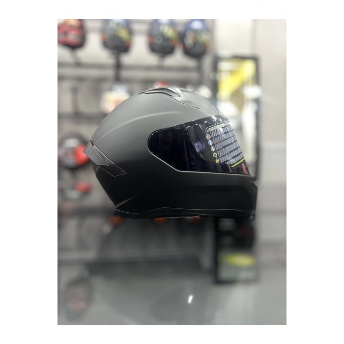 910 Mat Siyah Kask Siyah Vizörlü