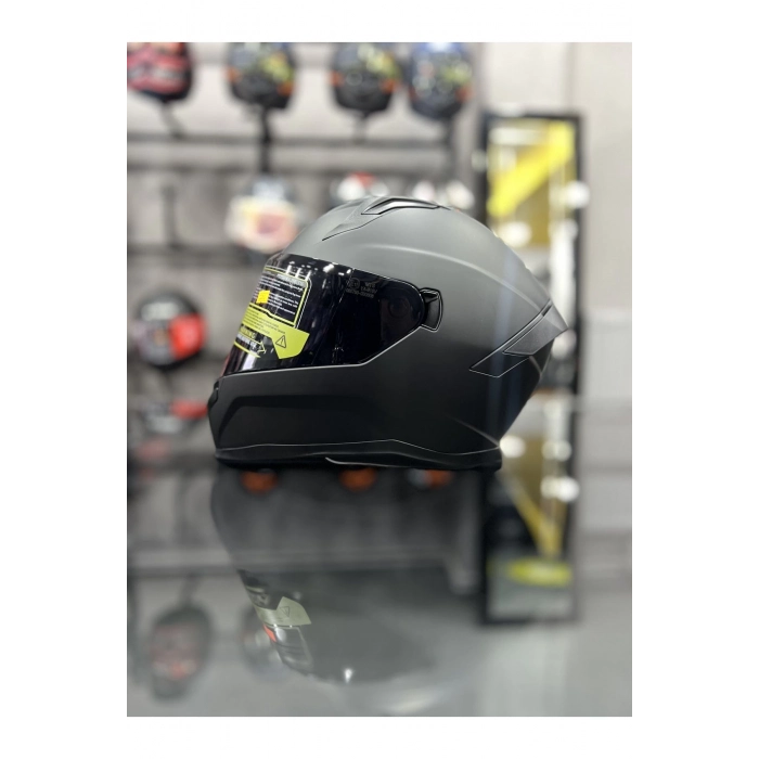 910 Mat Siyah Kask Siyah Vizörlü