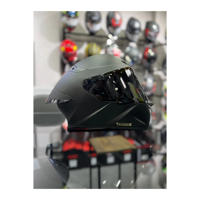 TT-REVO MAT SİYAH KAPALI KASK ŞEFFAF VİZÖRLÜ