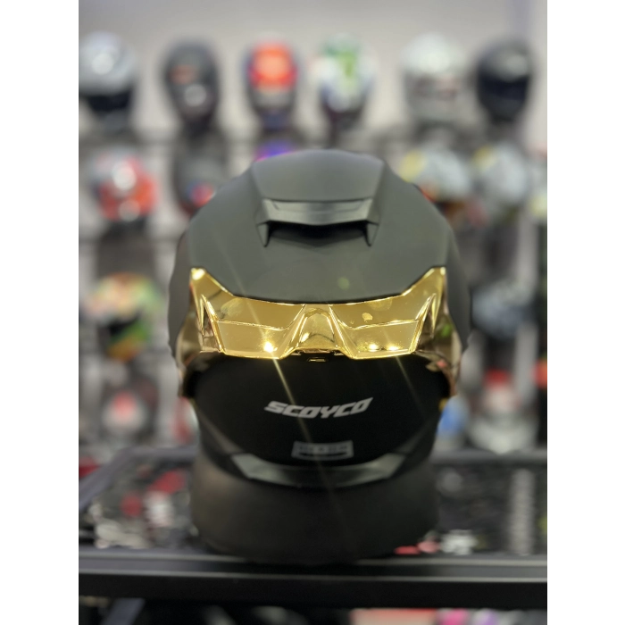 871 Mat Siyah Gold Vizör Kapalı Kask