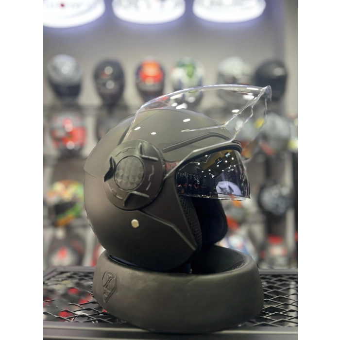 665 Mat Siyah Yarım Kask Güneş Vizörlü