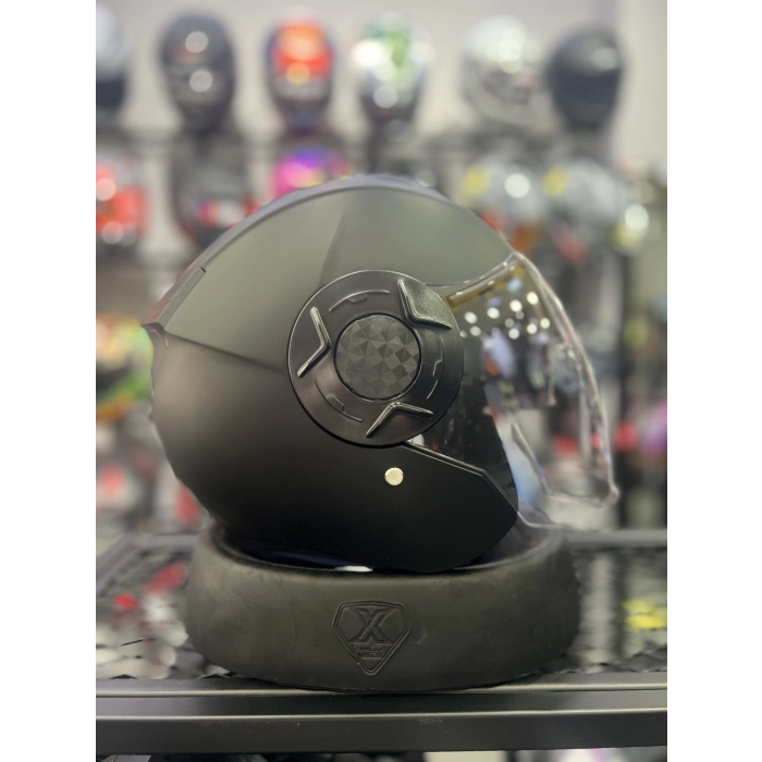 665 Mat Siyah Yarım Kask Güneş Vizörlü