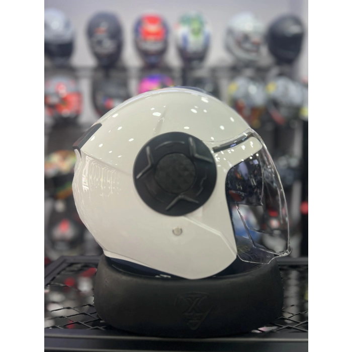 665 Beyaz Yarım Kask Güneş Vizörlü