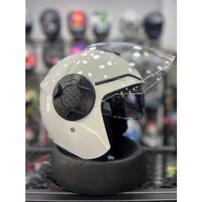 665 Beyaz Yarım Kask Güneş Vizörlü