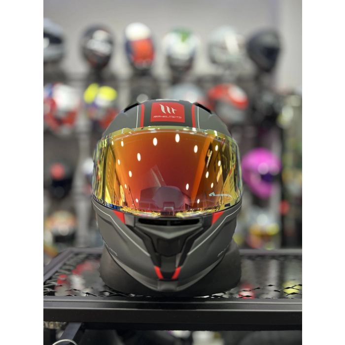 Braker Charm Mat Kırmızı Şeffaf (+1 Gold Vizör)