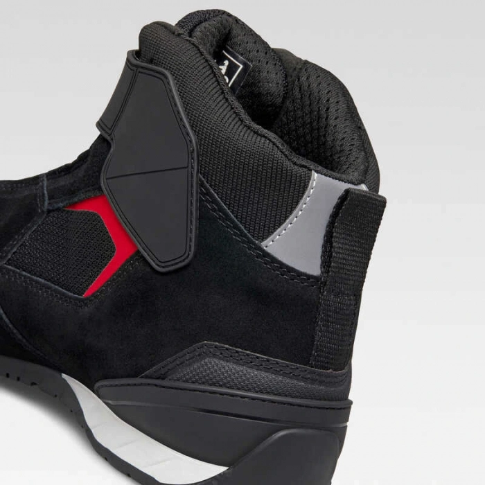 X-RADICAL SPOR BOT SİYAH - KIRMIZI