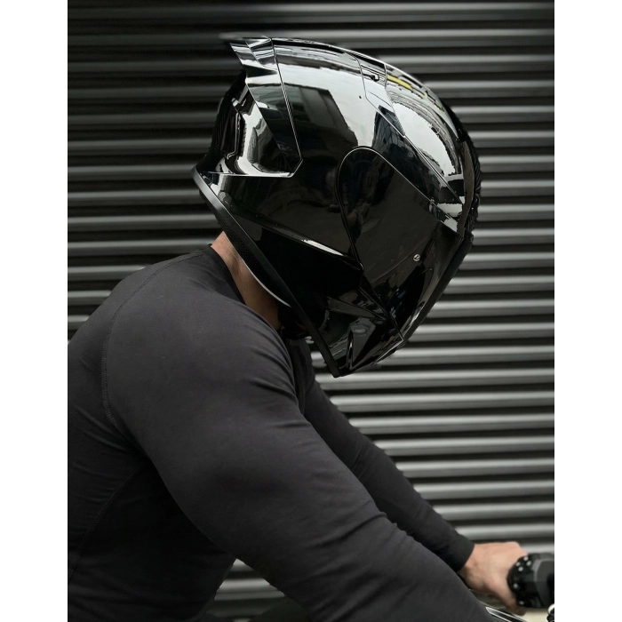 R2 Parlak Siyah Kapalı Kask