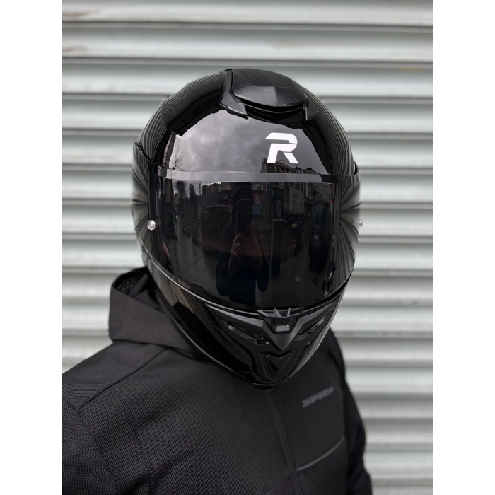 R1 Parlak Siyah Kapalı Kask (Siyah Vizörlü) md820