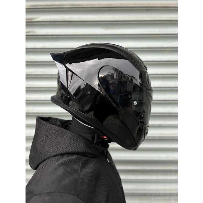 R1 Parlak Siyah Kapalı Kask (Siyah Vizörlü) md820