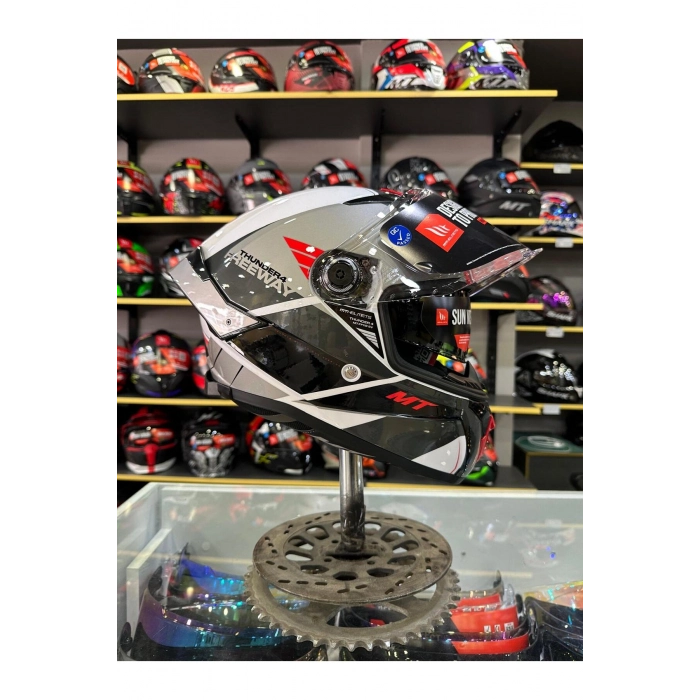 Thunder 4 SV Freeway A5 Parlak Kapalı Kask