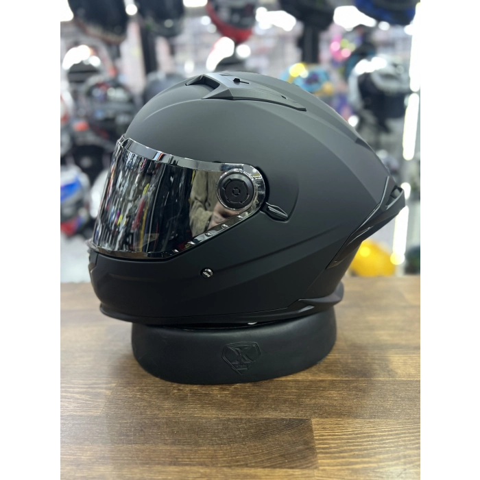Helmets Braker Sv solid kask (şeffaf vizörlü biçimde) gönderilecektir
