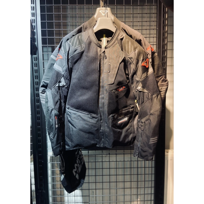 Macna Mont Synchrone siyah (su geçirmez ceketle birlikte)