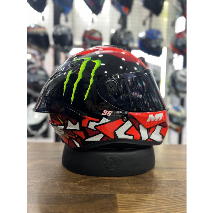 TARGO S PİQUERAS KASK (ŞEFFAF VİZÖRLE GÖNDERİLMEKTEDİR)