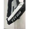 TITAN White Black / Hörgüçlü