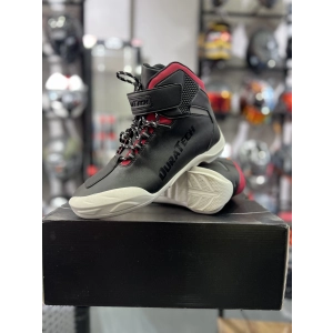 Kısa Motosiklet Botu Siyah-Kırmızı