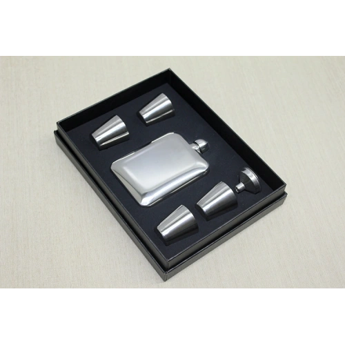 4 Shot Bardaklı Matara Seti Çelik