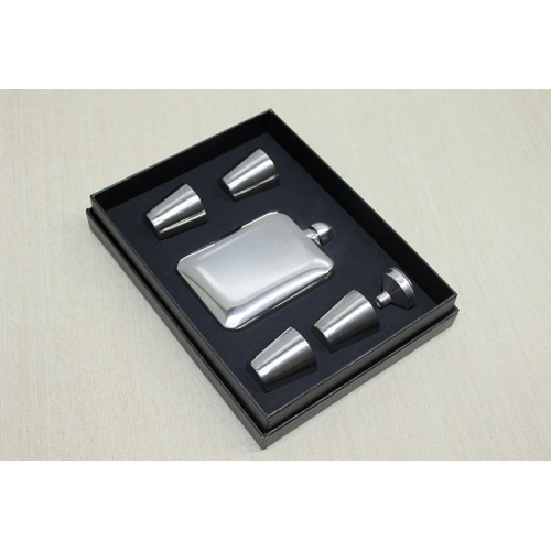4 Shot Bardaklı Matara Seti Çelik
