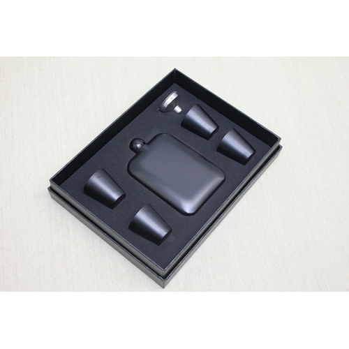 Сет кувшинов с 4 рюмками черного цвета